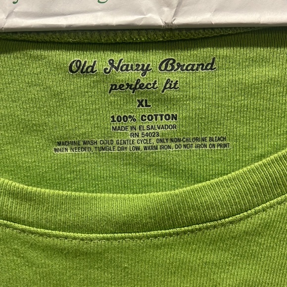 Old navy perfect fit tee XL - Picture 2 of 6